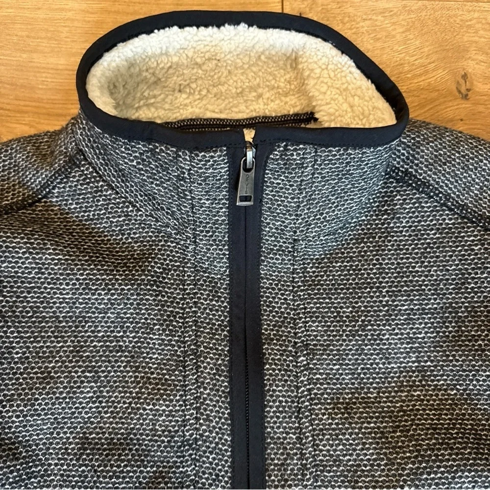Orvis Black Gray Sherpa Lined 1/4 Zip Pullover Men's Small with Pockets - Picture 2 of 9